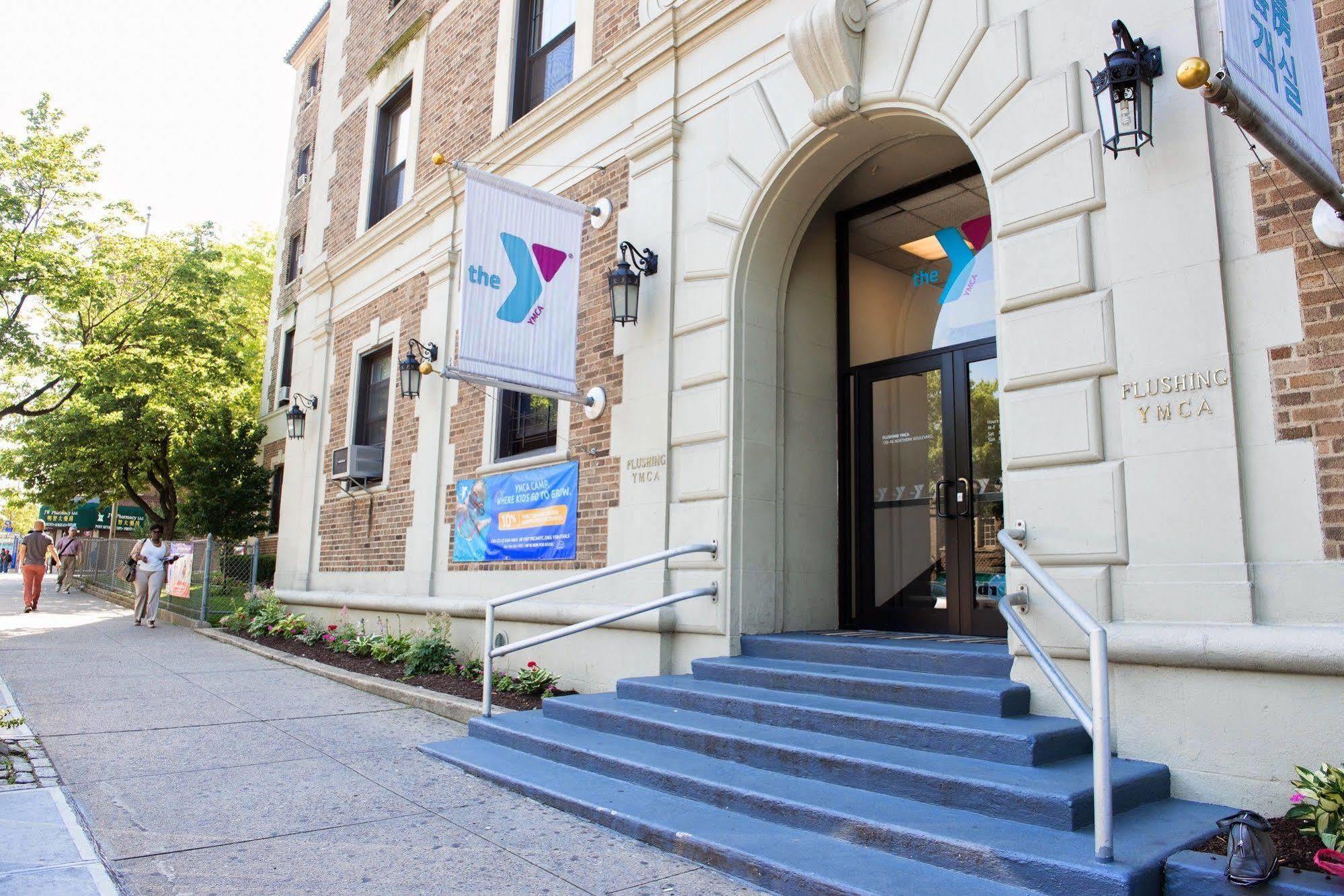 Hostel Flushing Ymca New York Exterior foto